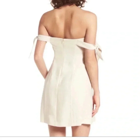 Astr Aracelli Off The Shoulder Linen Mini Dress Size L Cream Color Front Buttons - Picture 2 of 13